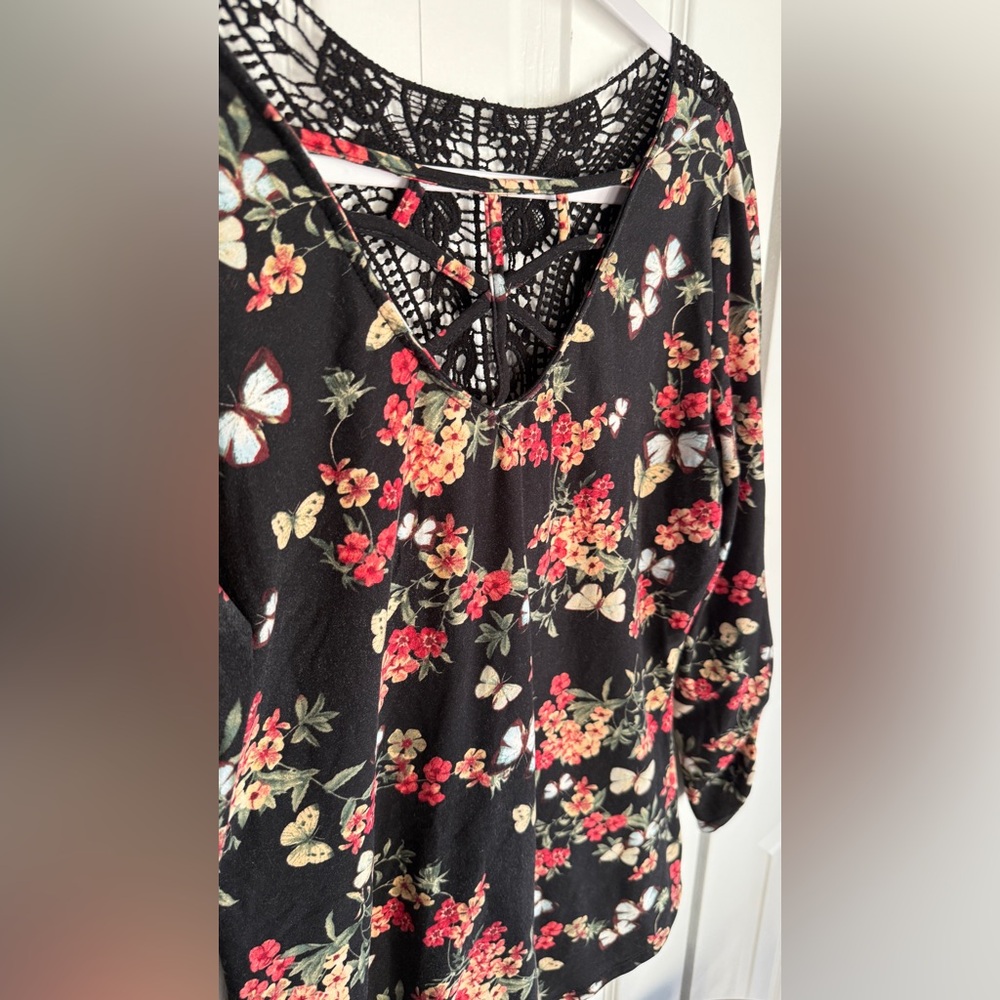 No Boundaries Black Floral Butterfly Lace-Back Blouse